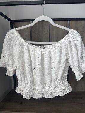 American Eagle White Eyelet Off-the-Shoulder Peasant Blouse